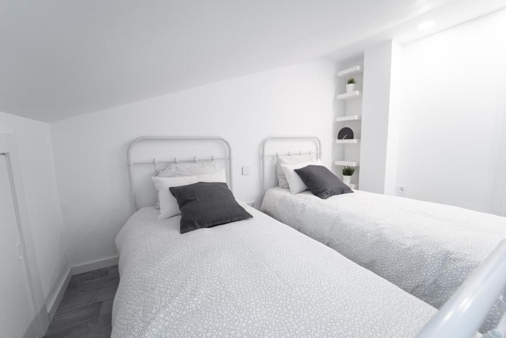 Buhardilla Comillas Beach En Primera Linea De Playa, Wifi, Netflix Екстер'єр фото